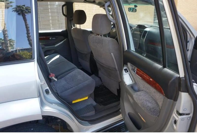 Toyota Land Cruiser • 2003 • 215,000 km 3