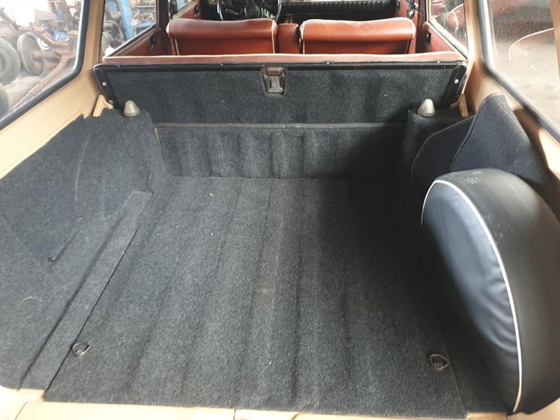 Renault 12 • 1971 • 98,000 km 5