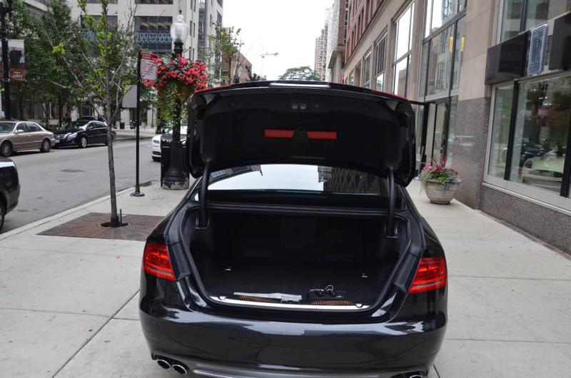 Audi S8 • 2013 • 15,000 km 18