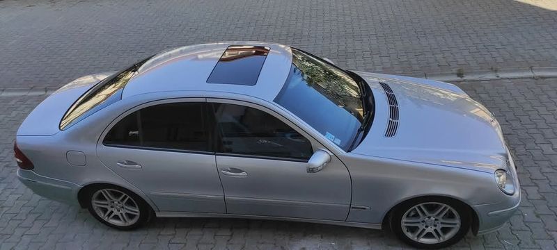 Mercedes-Benz E • 2004 • 567,000 km 6