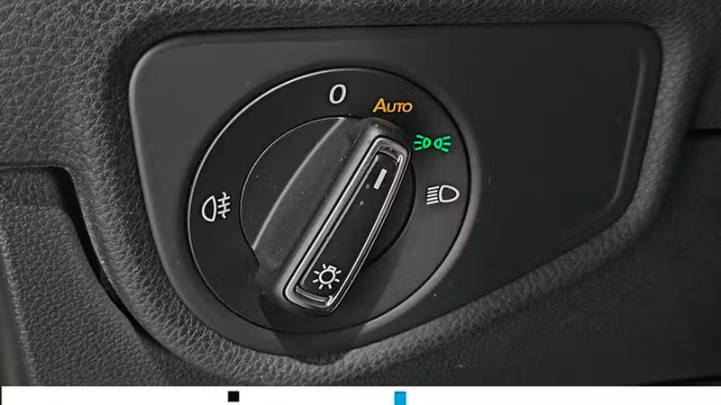 Volkswagen Touran • 2021 • 52,948 km 9