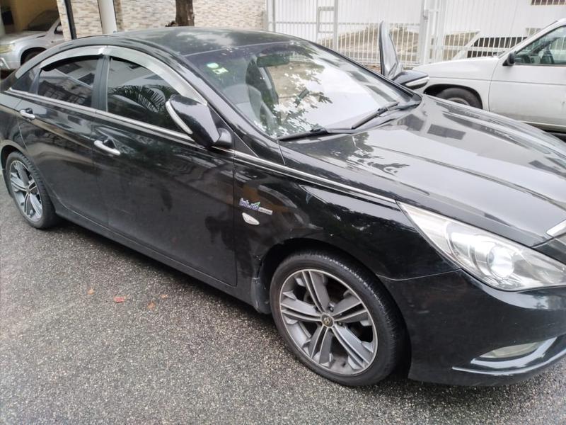 Hyundai Sonata • 2011 • 118,000 km 2
