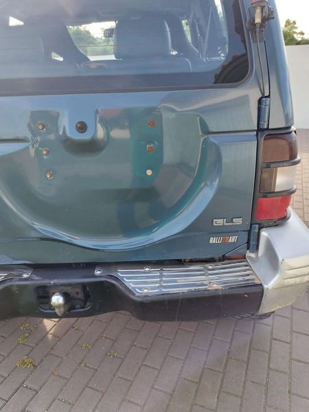 Mitsubishi Pajero • 1994 • 200,000 km 1