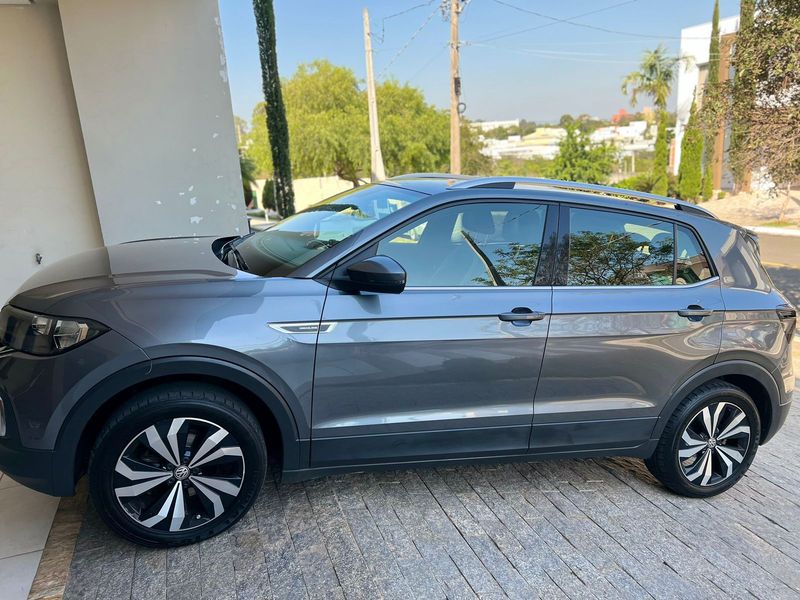 Volkswagen T-Cross • 2020 • 72,300 km 1