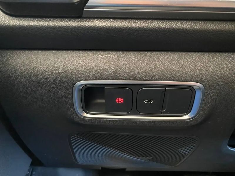 Jeep Grand Cherokee • 2025 • 7,500 km 17