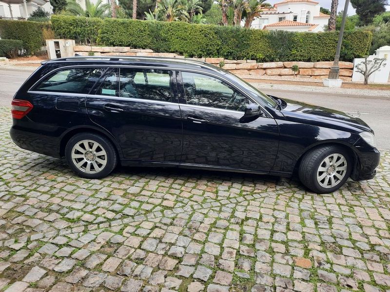 Mercedes-Benz E-320 • 2013 • 98,000 km 2