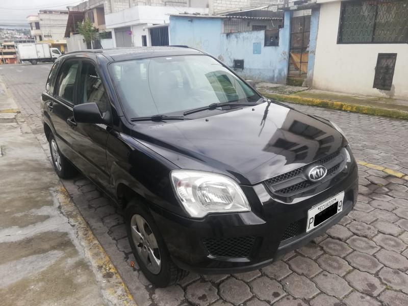 Kia Sportage • 2011 • 240,000 km 3