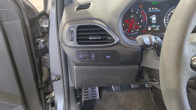 Hyundai i30 • 2020 • 21,133 km 11