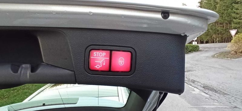 Mercedes-Benz C T • 2015 • 90,000 km 5