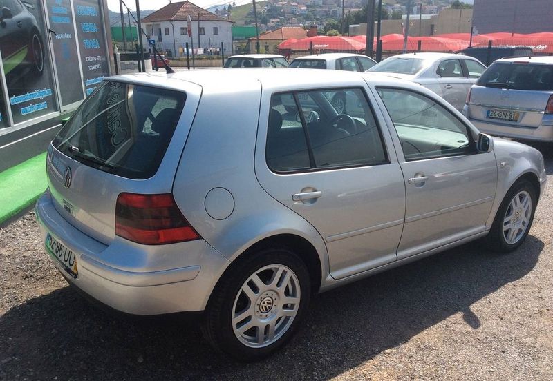 Volkswagen Golf • 2003 • 179,999 km 5