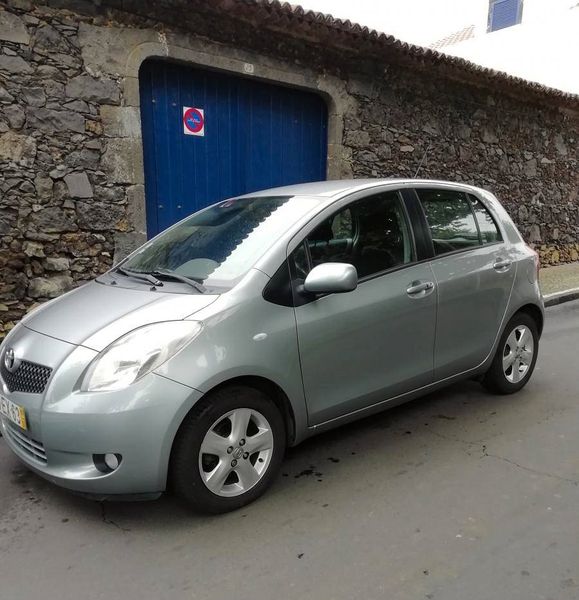 Toyota Yaris • 2007 • 139,999 km 2