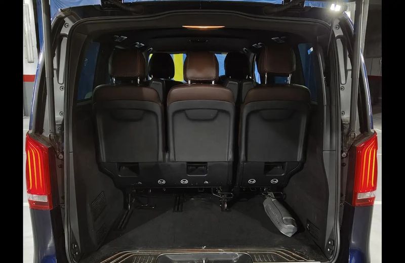 Mercedes-Benz Sprinter • 2017 • 138,677 km 12