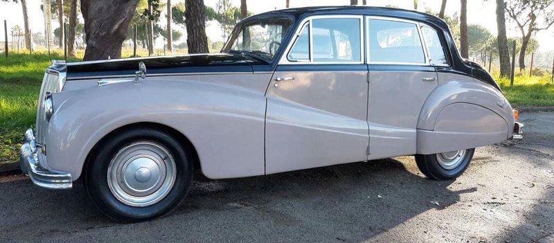 Volkswagen e-Golf • 1980 • 60,000 km 5