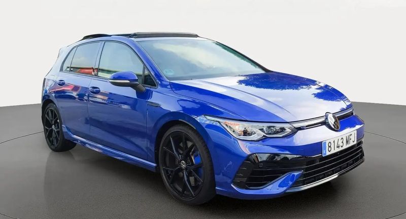 Volkswagen Golf • 2023 • 16,673 km 2