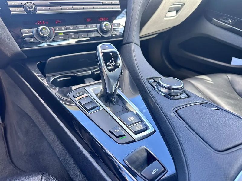 BMW 6 Series • 2016 • 99,700 km 3