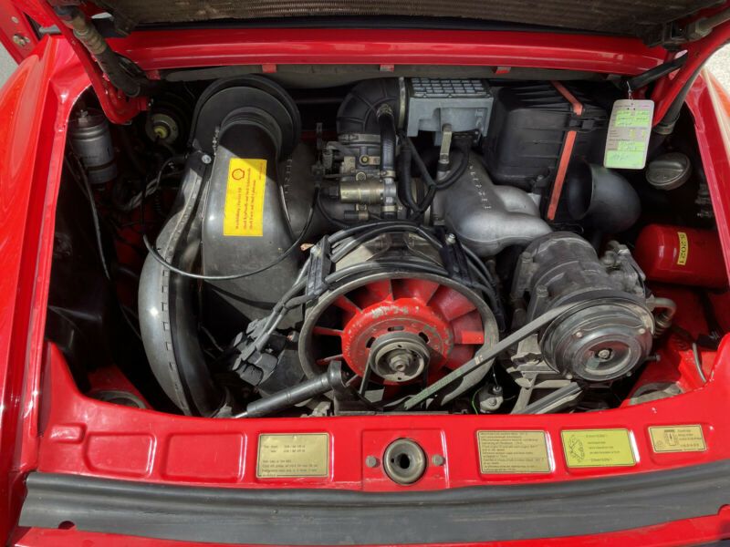 Porsche 911 Carrera • 1984 • 63,827 km 5