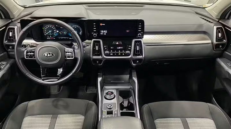 Kia Sorento Hybrid • 2021 • 45,902 km 6