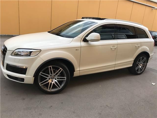 Audi Q7 • 2009 • 129,000 km 3