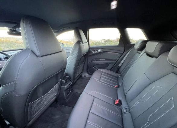 Audi Q5 • 2022 • 45,000 km 4