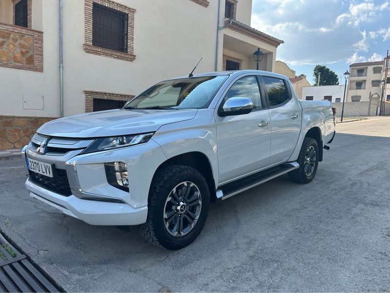 Mitsubishi L200 Pick up • 2022 • 99,900 km 1