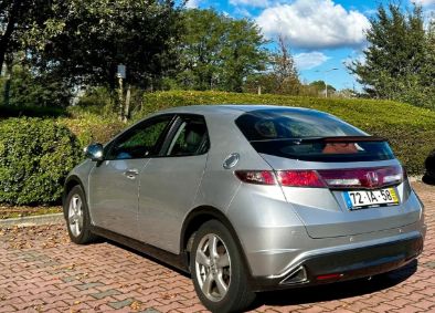 Honda Civic • 2009 • 88,600 km 4