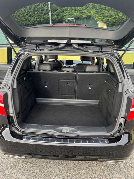 Mercedes-Benz 200 - 300 • 2016 • 66,000 km 2