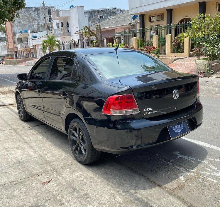 Volkswagen Gol • 2011 • 185,000 km 3