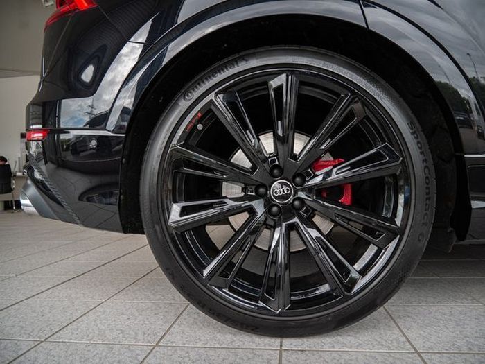 Audi SQ8 • 2021 • 88,000 km 13