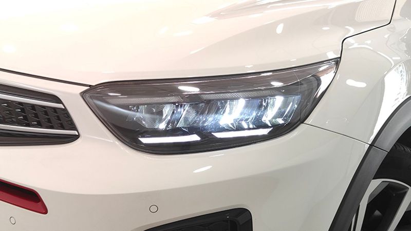 Kia Sorento Hybrid • 2023 • 12,500 km 11