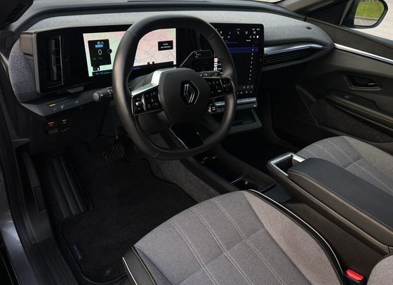 Renault Mégane • 2023 • 16,000 km 20