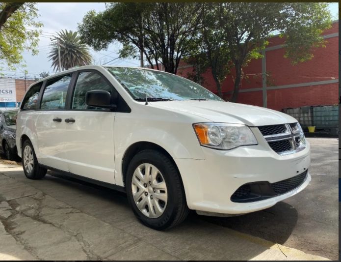 Dodge Caravan • 2019 • 95,000 km 6