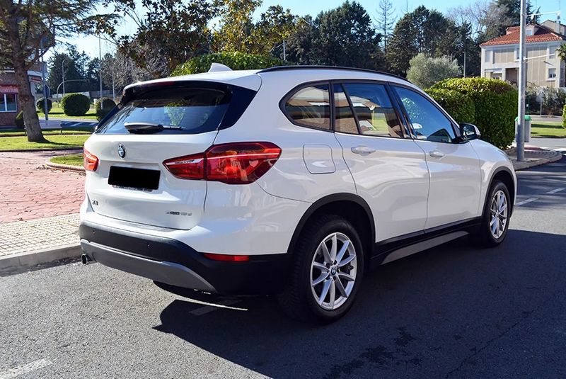 BMW X1 • 2018 • 186,000 km 3