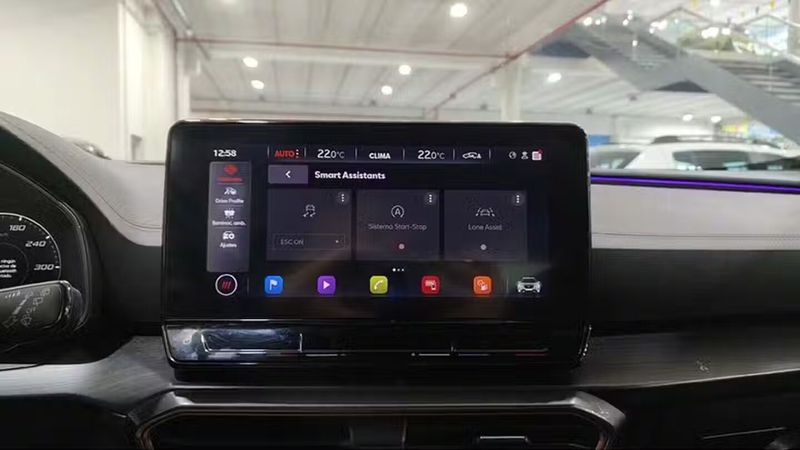 Seat Leon • 2022 • 38,626 km 13