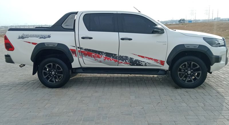 Toyota Hilux • 2022 • 0 km 10