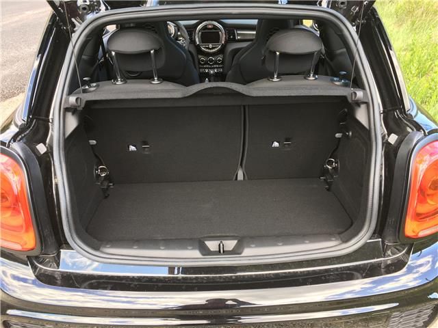 MINI Cooper • 2017 • 68,000 km 7