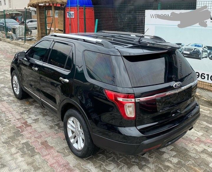 Ford Explorer • 2016 • 32 km 2
