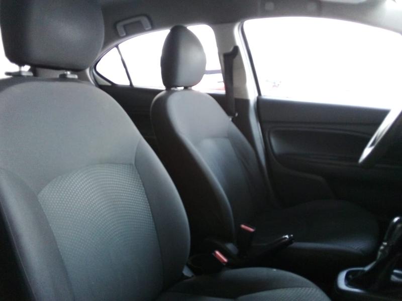 Dodge Attitude • 2017 • 141,000 km 12