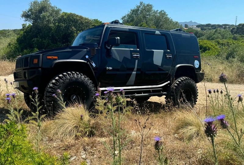 Hummer H2 • 2003 • 83,810 km 4