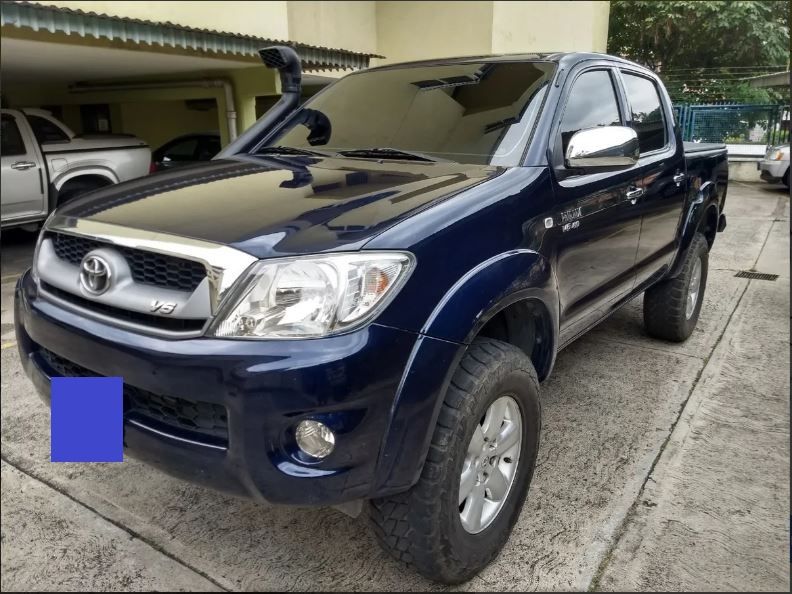 Toyota Hilux • 2011 • 170,000 km 2
