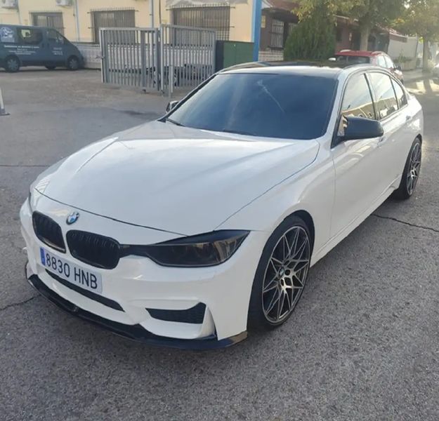 BMW 328i • 2013 • 115,500 km 1