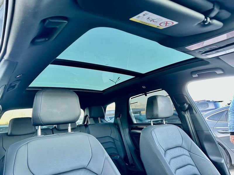 Volkswagen Touareg • 2019 • 160,000 km 1