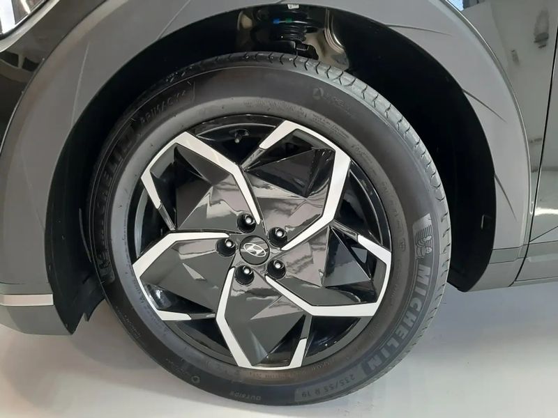 Hyundai Ioniq Electric • 2023 • 15,000 km 7