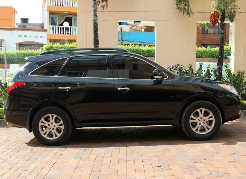 Hyundai Veracruz • 2008 • 160,000 km 2