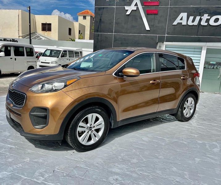Kia Sportage • 2017 • 1,111,111,111 km 2