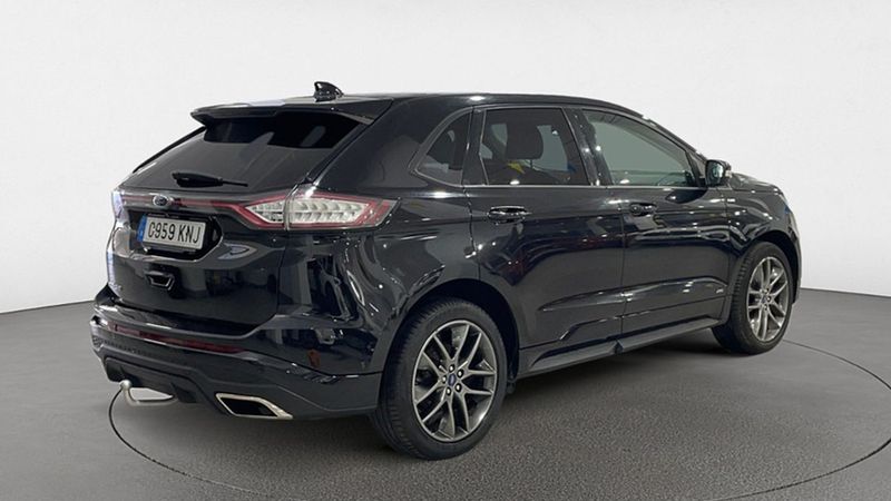 Ford Edge • 2018 • 64,000 km 6