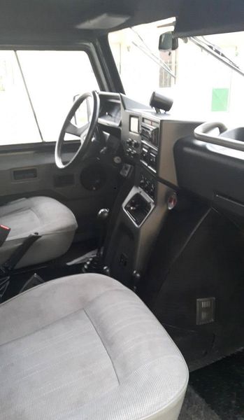 Land Rover Defender • 1993 • 200,000 km 6