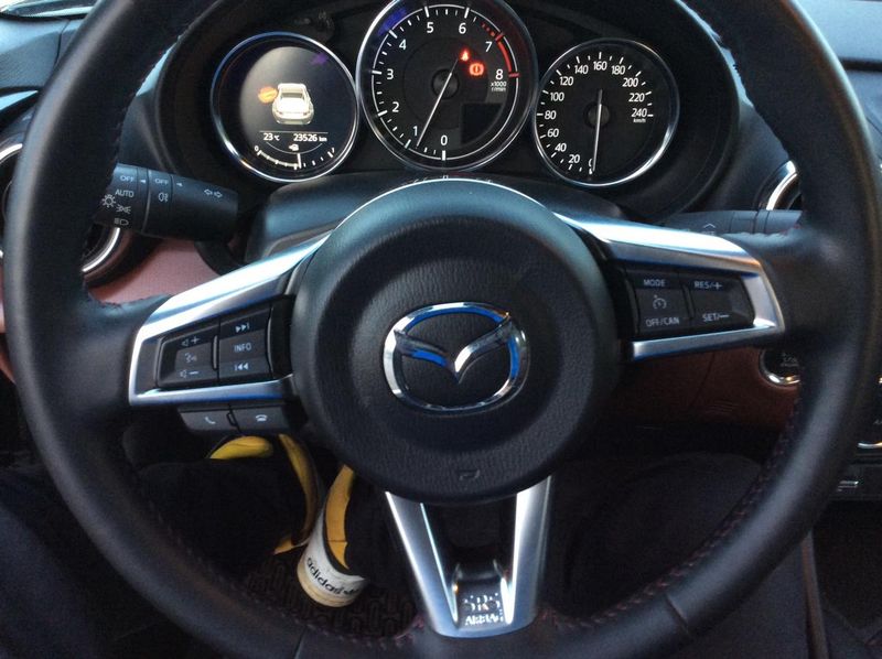 Mazda MX-5 • 2017 • 155,000 km 3