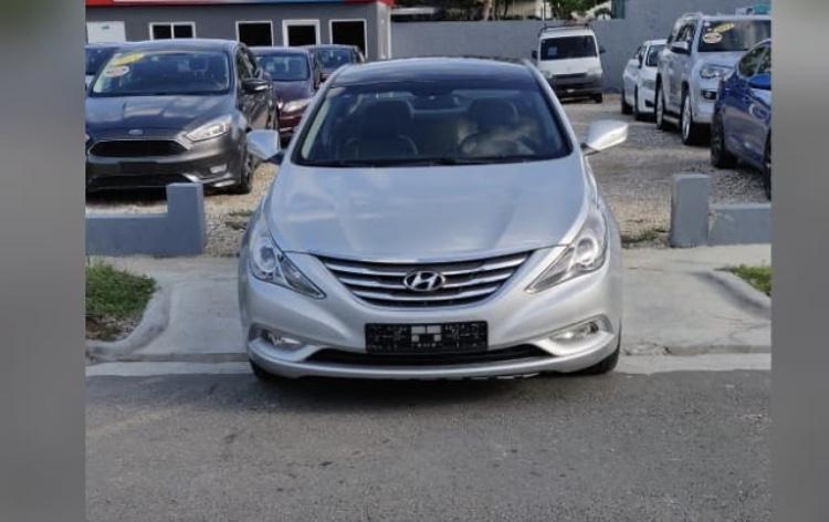 Hyundai i20 • 2012 • 110,000 km 3