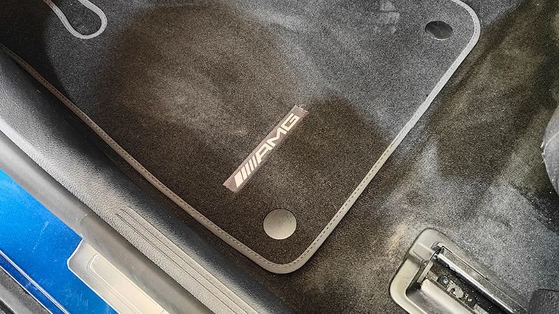 Mercedes-Benz GLC • 2023 • 11,750 km 5