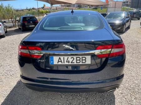 Jaguar XF • 2013 • 200,000 km 1